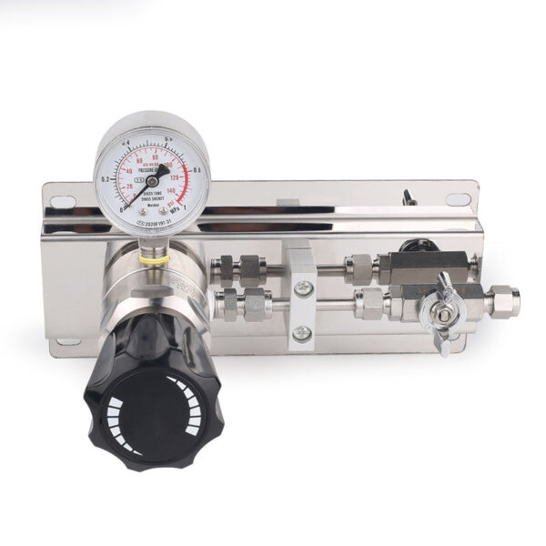 Secondary-Oxygen-Control-Panel-Single-Stage-Mini-SS-1-8-Npt-With-Gauge High Purity Gas Cylinder Semi Automatic Changeover Manifold Regulator Panel 3000psig Stainless Steel Gas Control Panel 1/8 Npt With Gauge