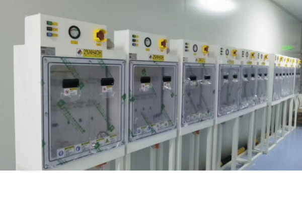 Ultra-High Purity CDS and CDM Chemical Delivery and Dilution for Semiconductor Manufacturing (1) Fluid Chemical Delivery Module And Chemical Delivery System